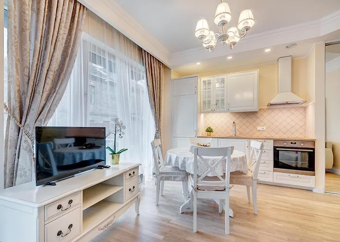 Apartman Happy Classical Style, Self Check-in, Parking In The Underground Garage *