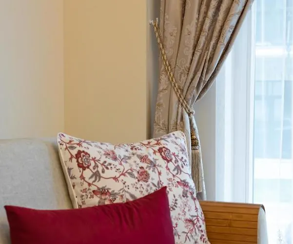 Happy Classical Style, Self Check-in, Parking In The Underground Garage Apartman Vilnius