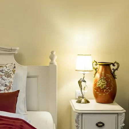 Happy Classical Style, Self Check-in, Parking In The Underground Garage Vilnius